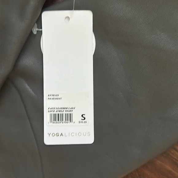 NWT Yogalicious Lady Love Fleece Lined Gray Faux Leather Leggings s (S) - Picture 3 of 4